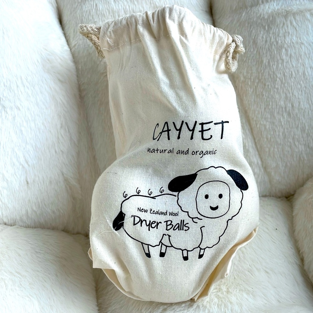 Wool dryer balls